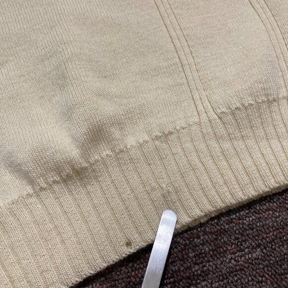 Vintage Burberrys 100% Pure New Wool Sweater Men's Small Cream Elbow Patches - Picture 12 of 16